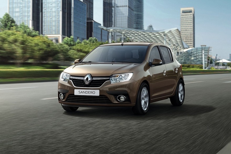 Выбираем хэтчбек B-класса с пробегом за 1,5 миллиона рублей: моторы – одни, коробки – разные