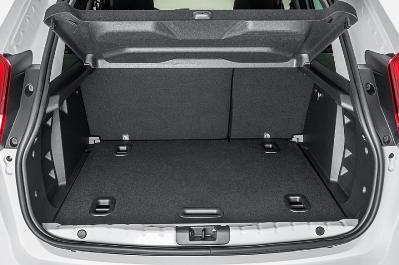 Выбираем хэтчбек B-класса с пробегом за 1,5 миллиона рублей: моторы – одни, коробки – разные