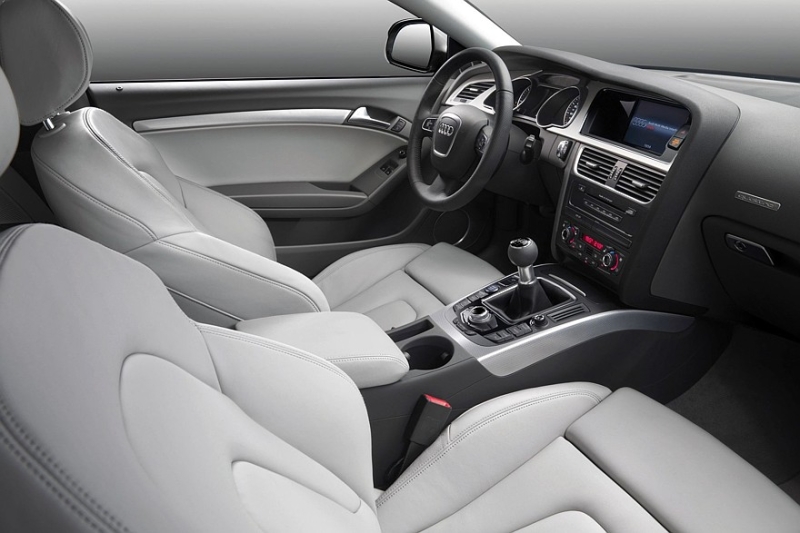 Выбираем премиальное купе с пробегом за миллион рублей: машина Тимати и подход Франкенштейна