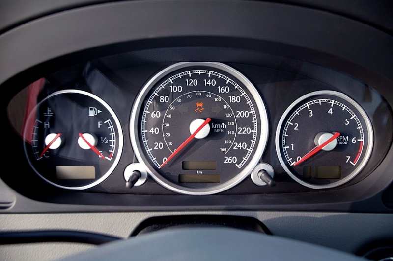 Выбираем премиальное купе с пробегом за миллион рублей: машина Тимати и подход Франкенштейна