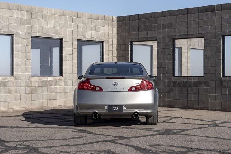 Выбираем премиальное купе с пробегом за миллион рублей: машина Тимати и подход Франкенштейна