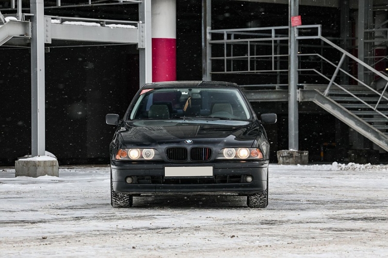 BMW 5 series IV (E39) с пробегом: гнилое днище и последствия самодельных улучшений