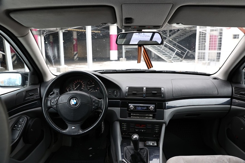 BMW 5 series IV (E39) с пробегом: гнилое днище и последствия самодельных улучшений