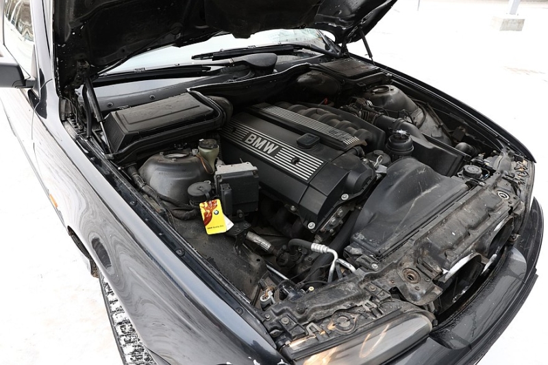 BMW 5 series IV (E39) с пробегом: гнилое днище и последствия самодельных улучшений