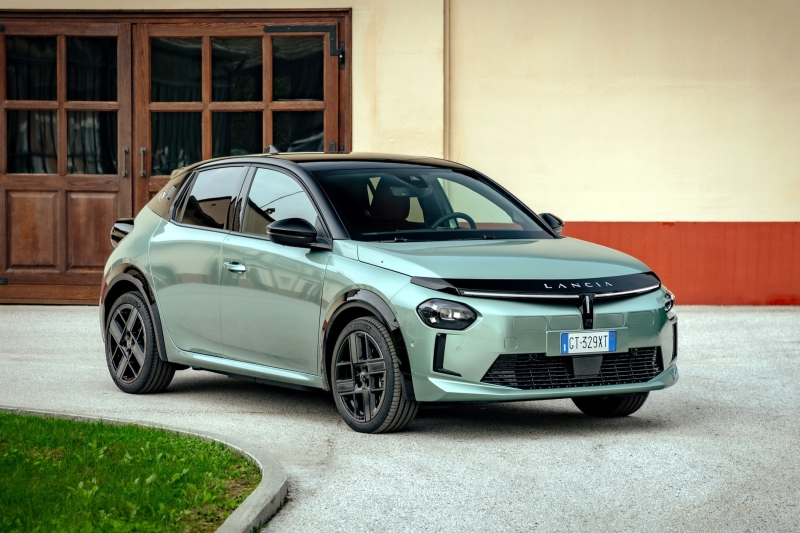 Перезапуск марки Lancia идёт с большим скрипом, её продажи стремительно падают