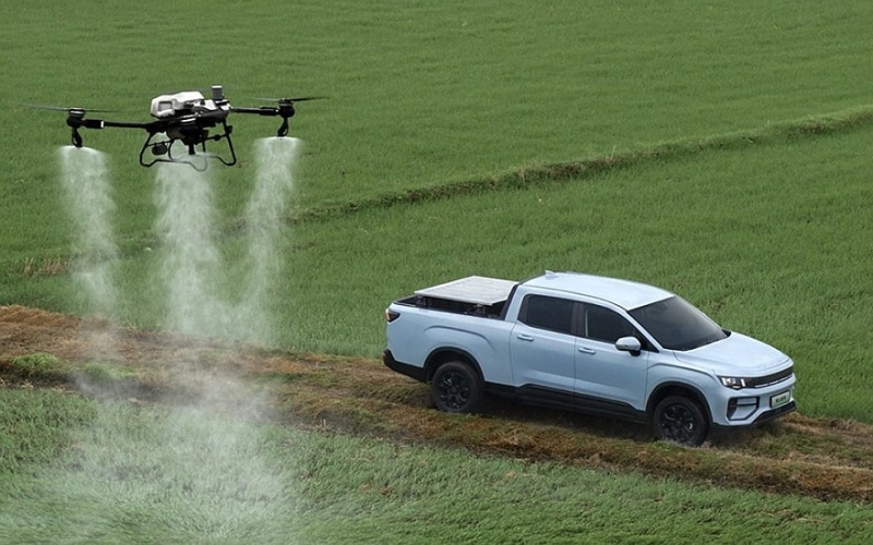 Пикап Radar от Geely обзавёлся дальнобойной версией с сельскохозяйственным коптером