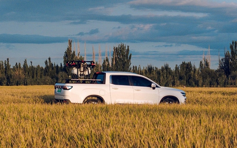 Пикап Radar от Geely обзавёлся дальнобойной версией с сельскохозяйственным коптером