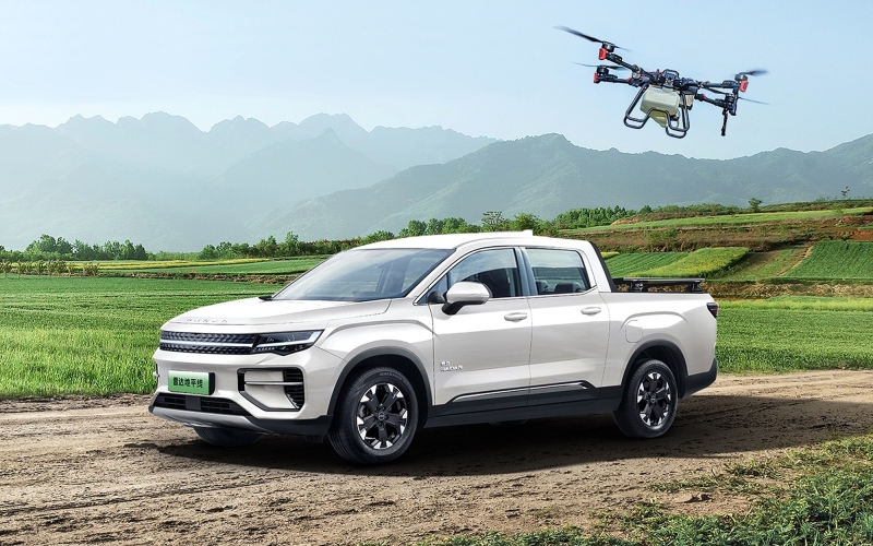 Пикап Radar от Geely обзавёлся дальнобойной версией с сельскохозяйственным коптером