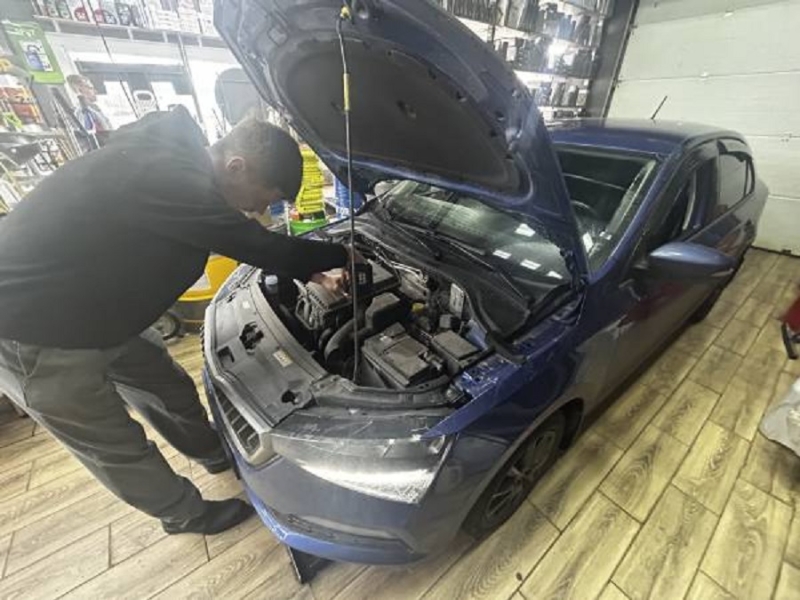 Роль присадок в моторном масле: как они влияют на работу двигателя и когда их использовать