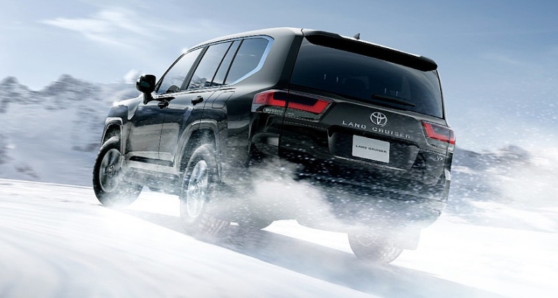 Toyota слегка обновила внедорожник Land Cruiser 300