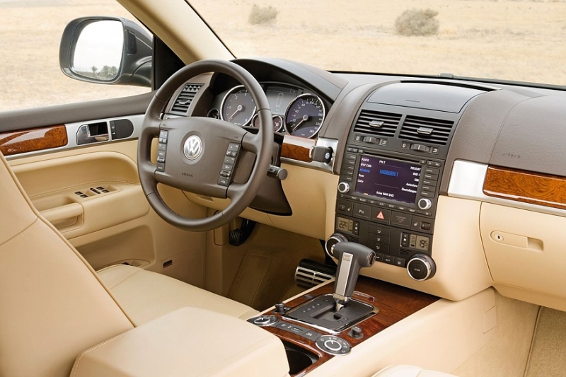 Выбираем кроссовер E-класса с пробегом за 1,5 миллиона: украденные фары и вожделенный 3,5