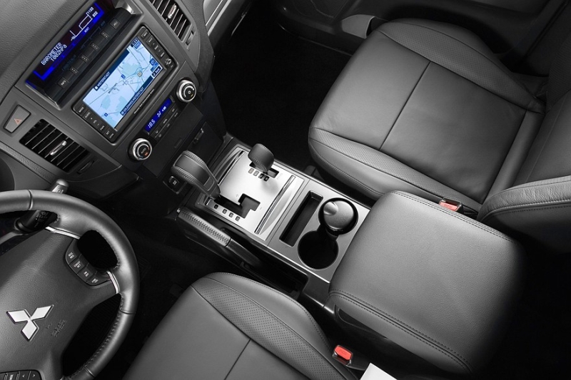 Выбираем кроссовер E-класса с пробегом за 1,5 миллиона: украденные фары и вожделенный 3,5