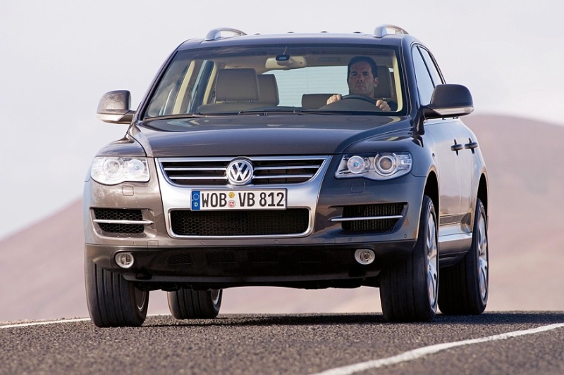 Выбираем кроссовер E-класса с пробегом за 1,5 миллиона: украденные фары и вожделенный 3,5