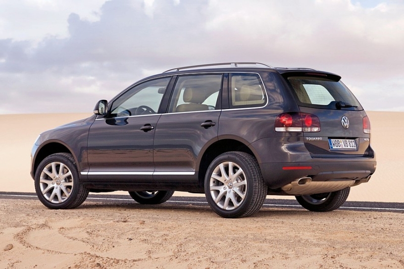 Выбираем кроссовер E-класса с пробегом за 1,5 миллиона: украденные фары и вожделенный 3,5