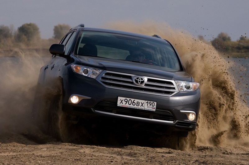 Выбираем кроссовер E-класса с пробегом за 1,5 миллиона: украденные фары и вожделенный 3,5