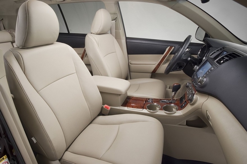 Выбираем кроссовер E-класса с пробегом за 1,5 миллиона: украденные фары и вожделенный 3,5