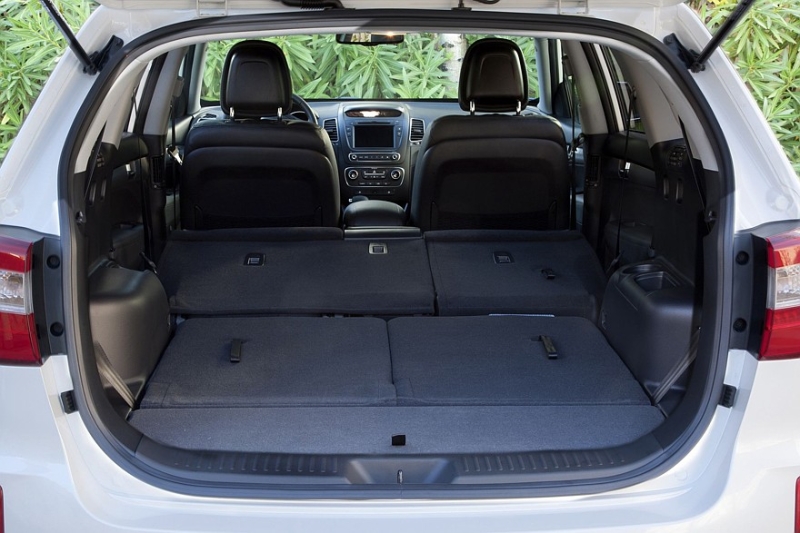 Выбираем кроссовер E-класса с пробегом за 1,5 миллиона: украденные фары и вожделенный 3,5