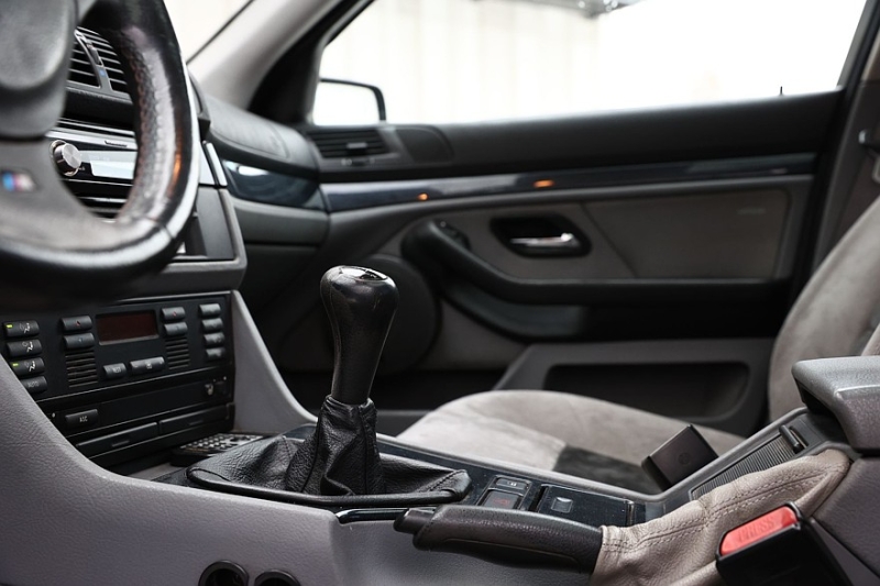 BMW 5 series IV (E39) с пробегом: подвеска за полмиллиона и непобедимый масложор