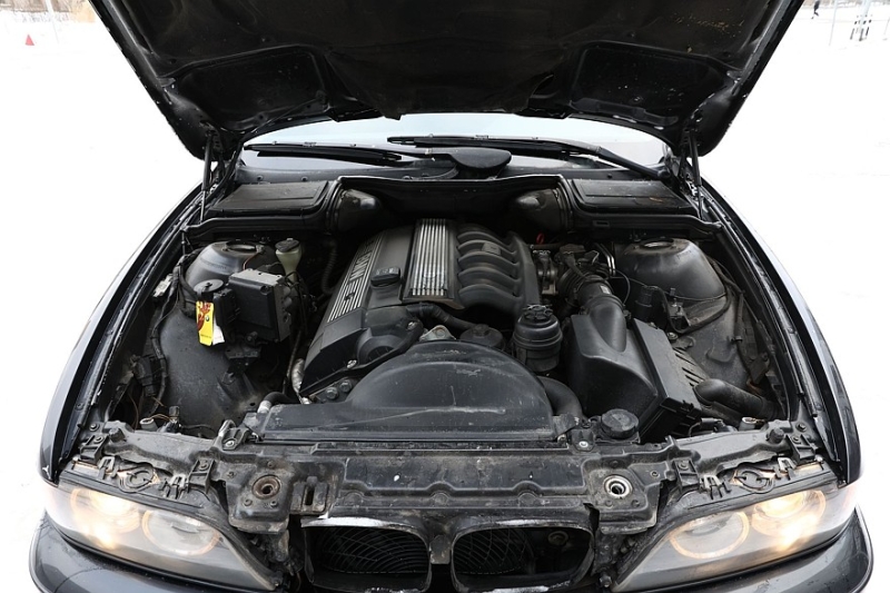 BMW 5 series IV (E39) с пробегом: подвеска за полмиллиона и непобедимый масложор