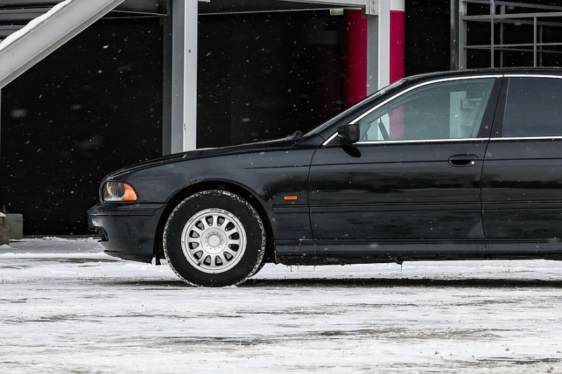 BMW 5 series IV (E39) с пробегом: подвеска за полмиллиона и непобедимый масложор