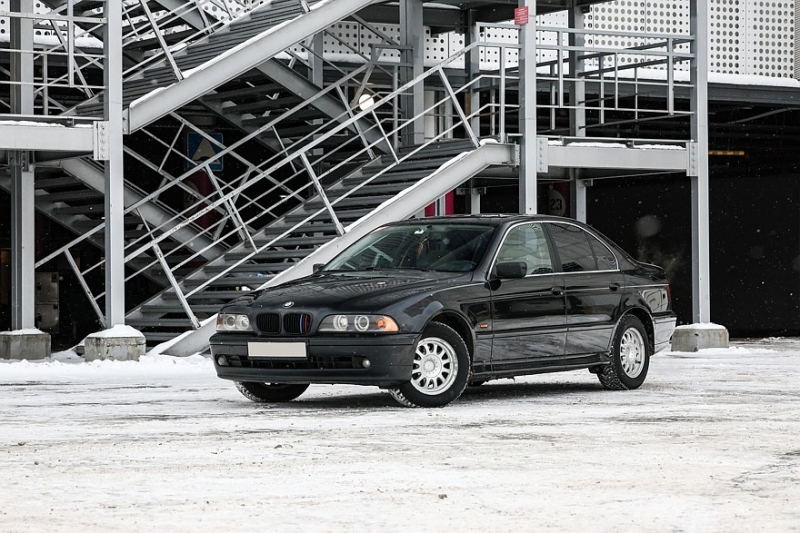 BMW 5 series IV (E39) с пробегом: подвеска за полмиллиона и непобедимый масложор