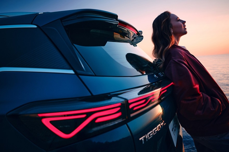 Chery объявила о старте продаж кроссовера Tiggo 7L в РФ: полный прайс-лист