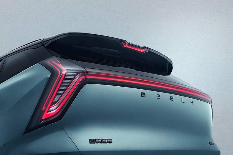 Geely Atlas с другим дизайном показали на официальных фото, он объявлен новым поколением