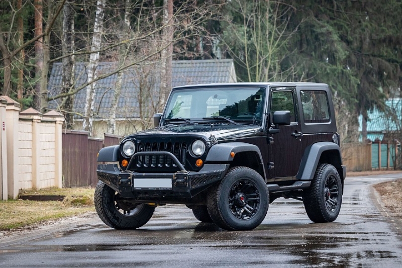 Jeep Wrangler III JK с пробегом: непривычная коррозия и грубый, но выносливый салон