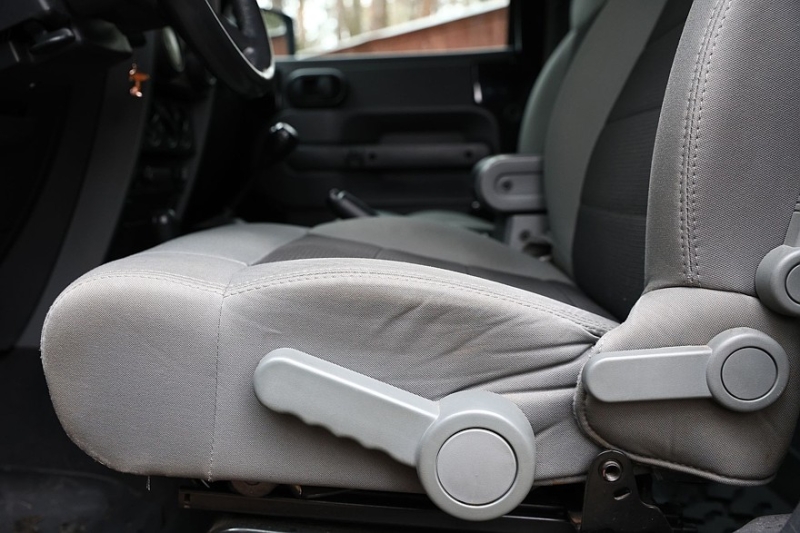 Jeep Wrangler III JK с пробегом: непривычная коррозия и грубый, но выносливый салон