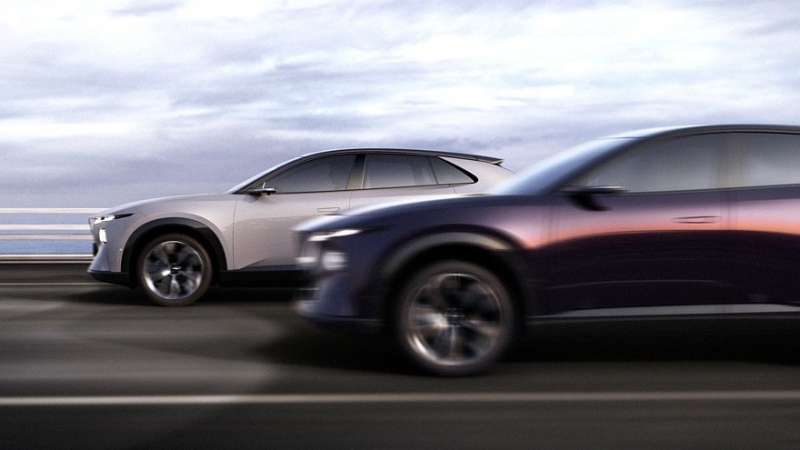 Mazda EZ-60: китайская платформа, большое табло в салоне и глобальные амбиции