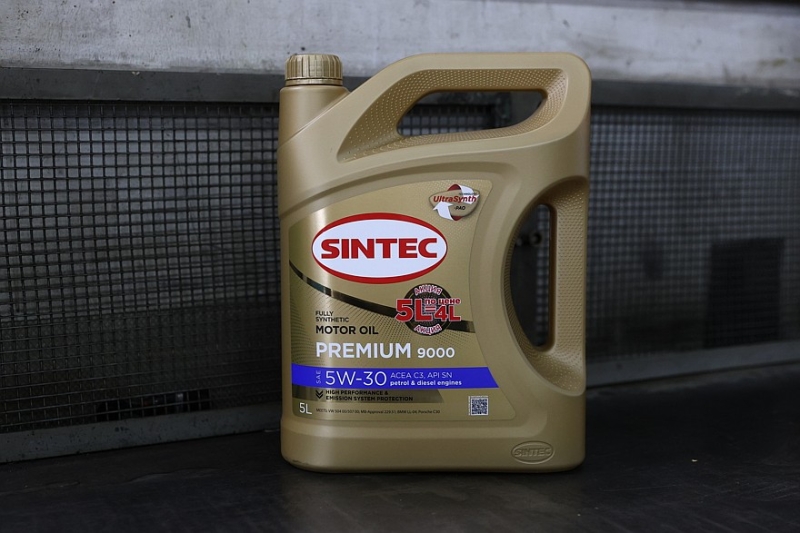 Течь масла и дюжина владельцев: ремонт и обслуживание Nissan Teana I (J31)