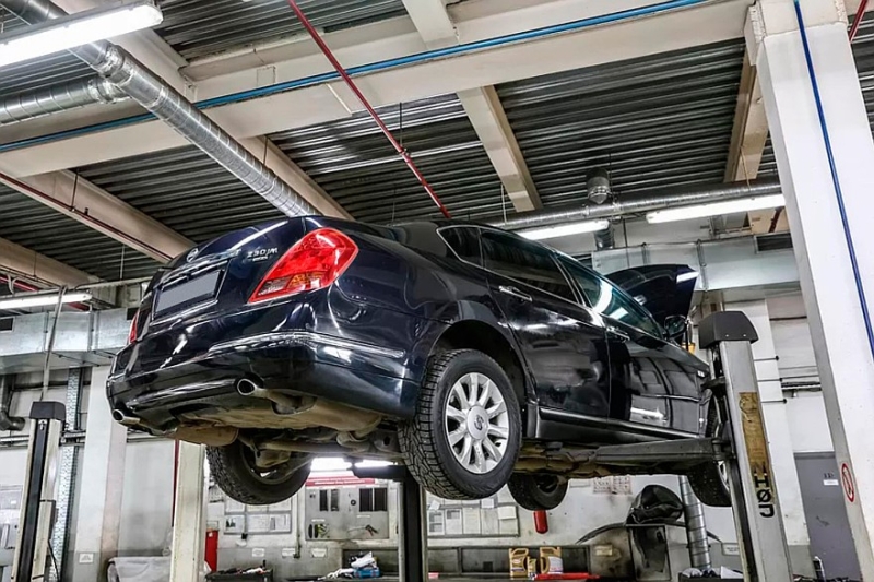 Течь масла и дюжина владельцев: ремонт и обслуживание Nissan Teana I (J31)