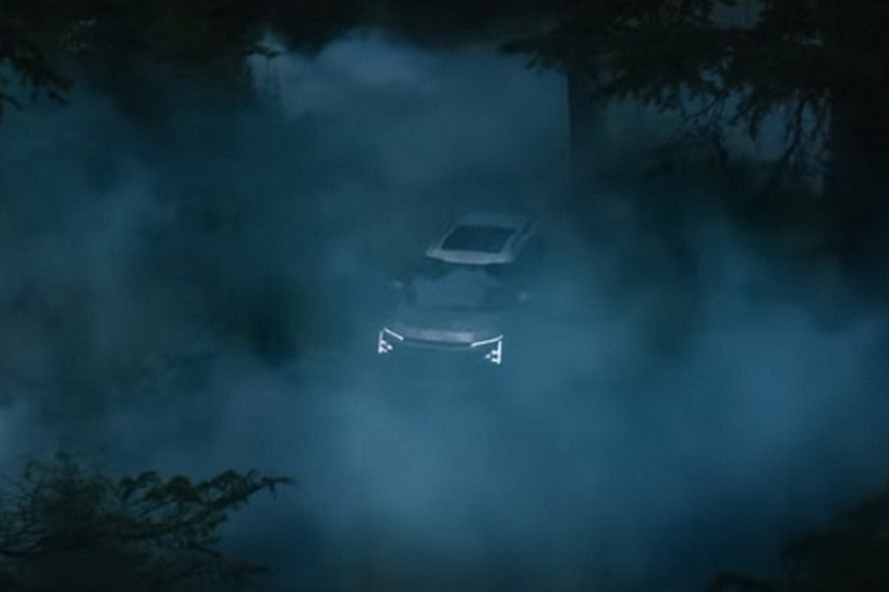 Анонсирован «престижный» кроссвэн Kia Clavis в новом стиле