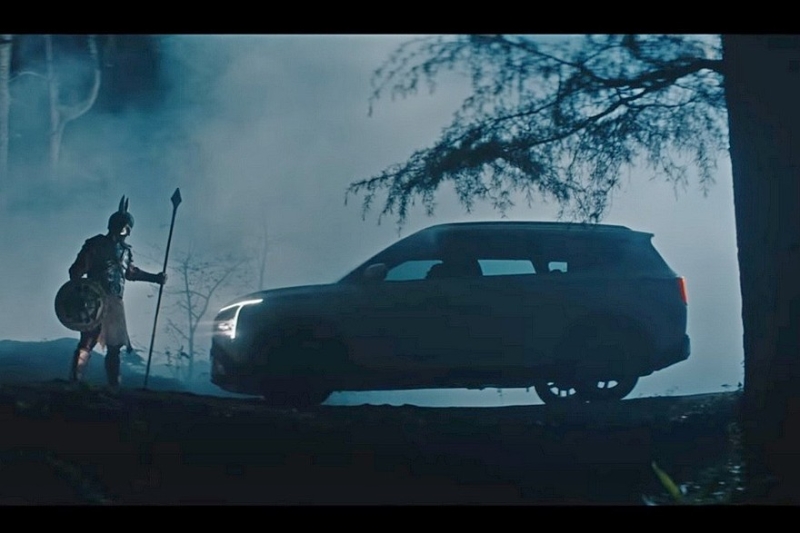 Анонсирован «престижный» кроссвэн Kia Clavis в новом стиле