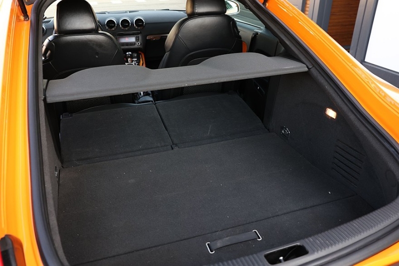 Audi TT II (8J) с пробегом: пирог из стали и алюминия и проблемы безрамочных дверей