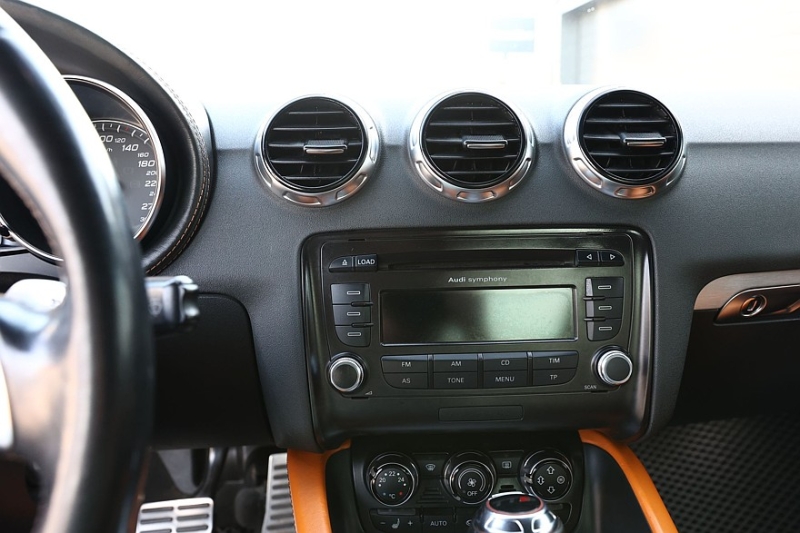 Audi TT II (8J) с пробегом: пирог из стали и алюминия и проблемы безрамочных дверей