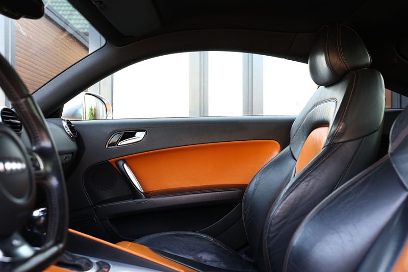 Audi TT II (8J) с пробегом: пирог из стали и алюминия и проблемы безрамочных дверей