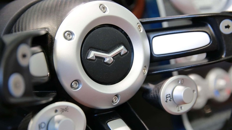 Automobili Mignatta Rina: аналоговая баркетта из Италии с мощным атмосферным V8