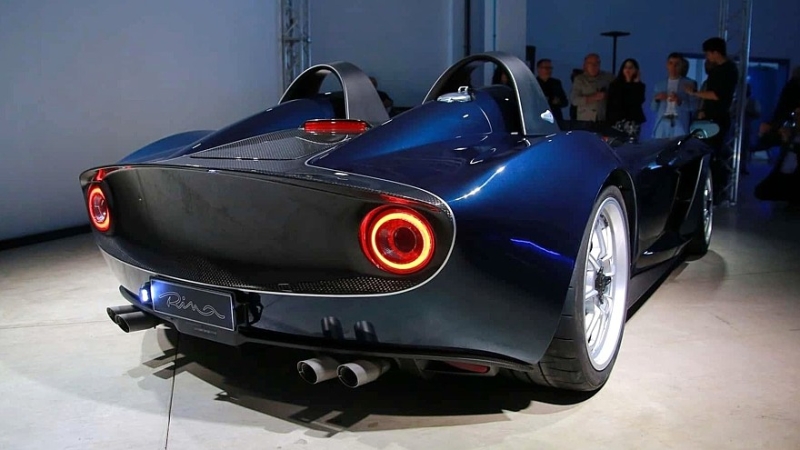 Automobili Mignatta Rina: аналоговая баркетта из Италии с мощным атмосферным V8