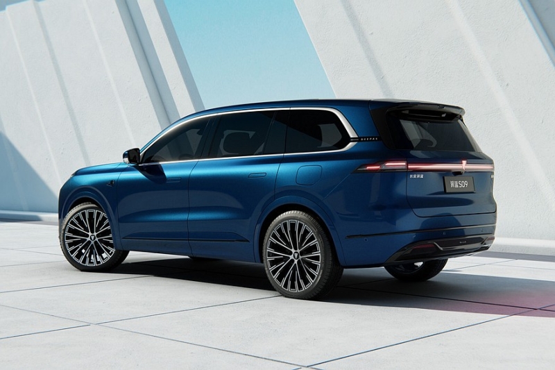 Флагманский кроссовер Deepal S09 от Changan оказался намного дешевле Li L9