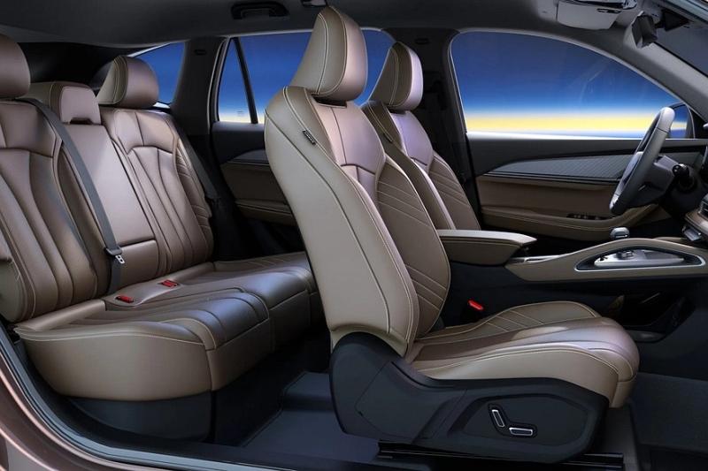 Новый кроссовер Renault Koleos на базе Geely Monjaro: больше не эксклюзив