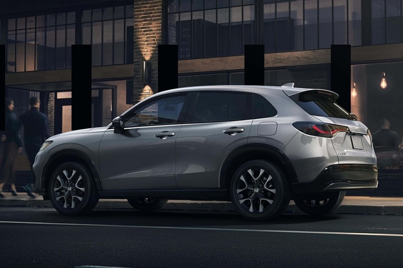 Обновлён «другой» кроссовер Honda HR-V: базовая и «средняя» версии стали богаче