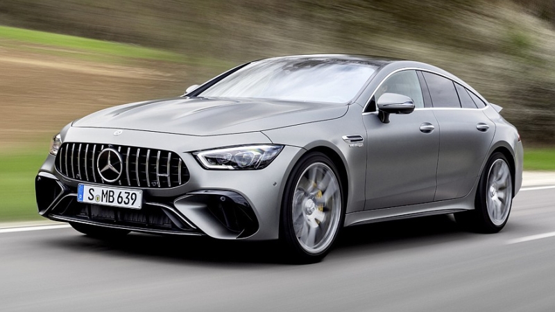 Седан Mercedes-AMG GT: новые изображения
