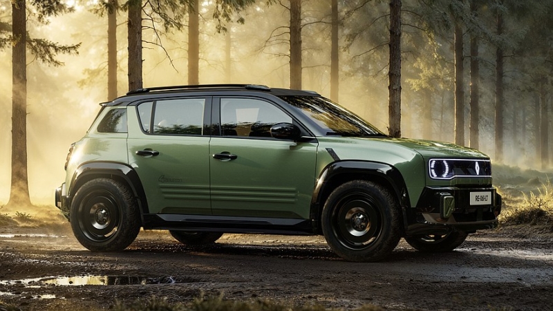 У Renault 4 может появиться версия с полным приводом и увеличенным дорожным просветом