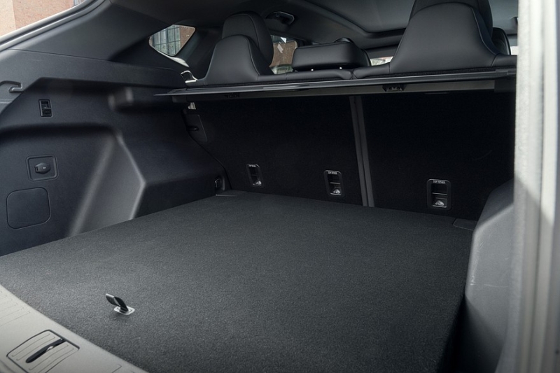 В России cтартовали продажи кроссовера Omoda C7, все цены известны