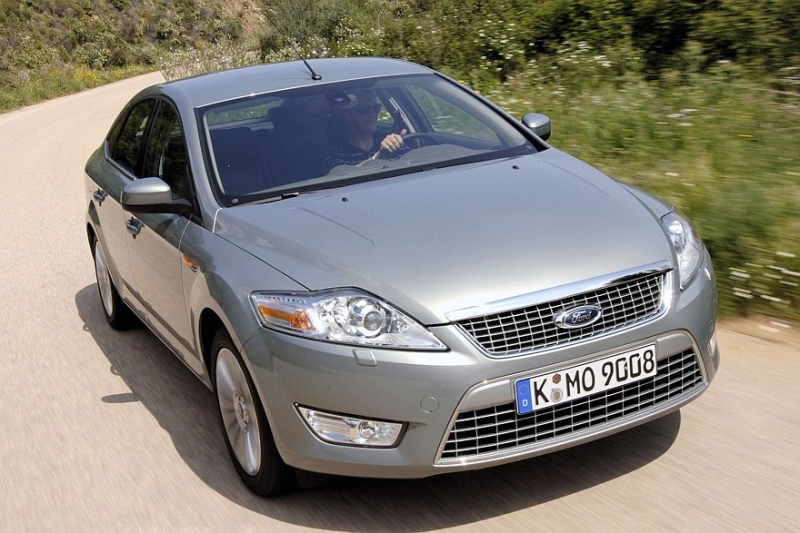 Выбираем седан D-класса с пробегом за миллион рублей: почти премиум и императорское качество