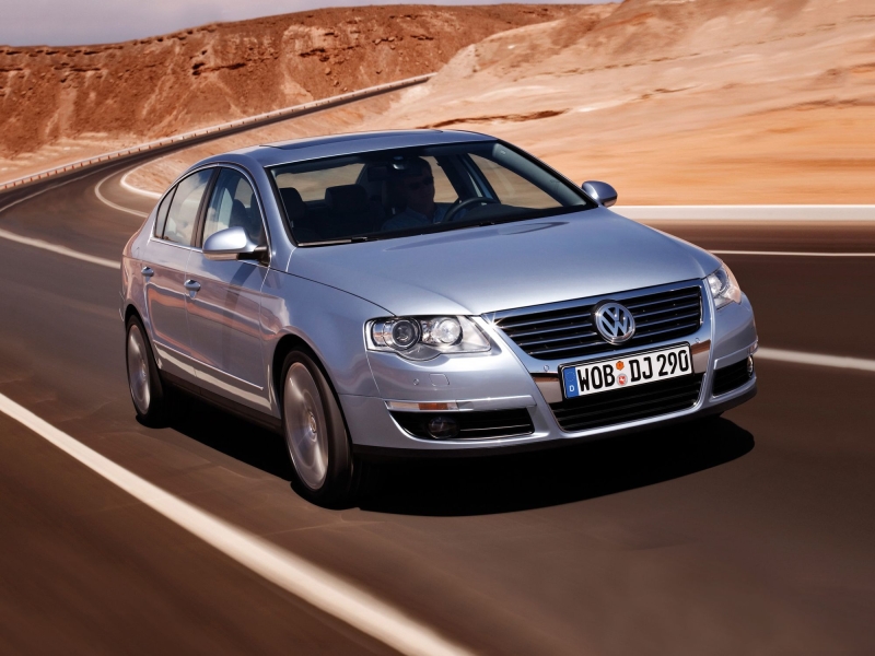 Выбираем седан D-класса с пробегом за миллион рублей: почти премиум и императорское качество