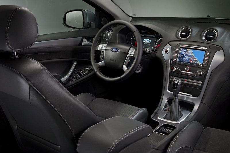 Выбираем седан D-класса с пробегом за миллион рублей: почти премиум и императорское качество