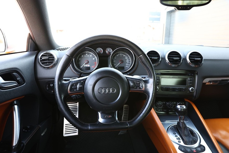 Audi TT II (8J) с пробегом: очень жёсткая подвеска и 500 лошадиных сил без снижения ресурса