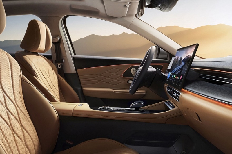 Chery Arrizo 8 Pro: новый мотор и оригинальный облик, на подходе ещё более мощная версия